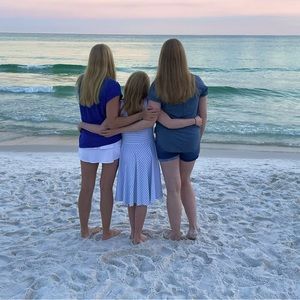 Meet your Posher, Caitlyn